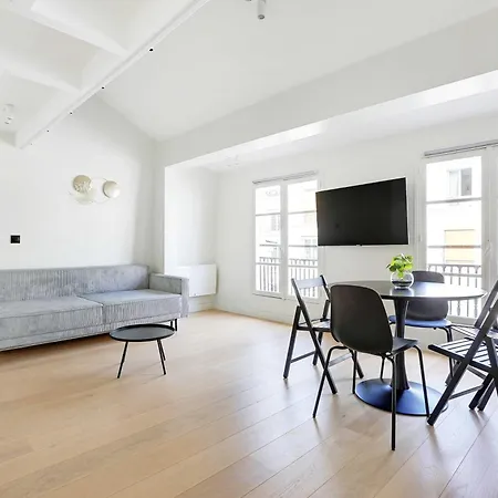 Charming Air-conditioned For A Cosy Atmosphere Lejlighed